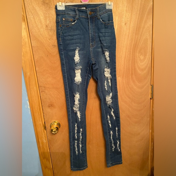 Fashion Nova Distressed Blue Jeans - Picture 4 of 12